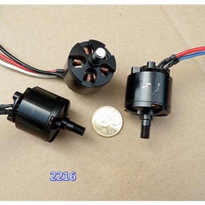 موتور براشلس 2216 700KV ساعتگرد دارای توان 240 وات