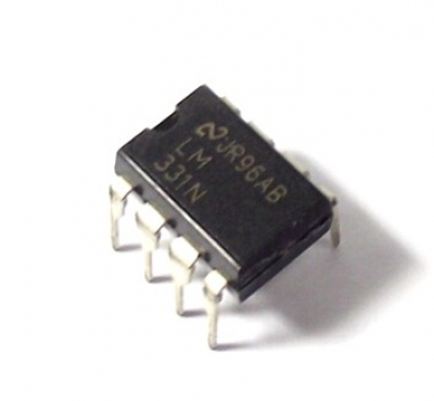 آی سی LM331N DIP8