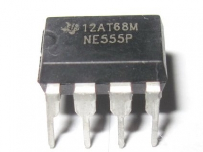 آی سی NE555P DIP8