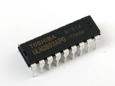 آی سی ULN2803A